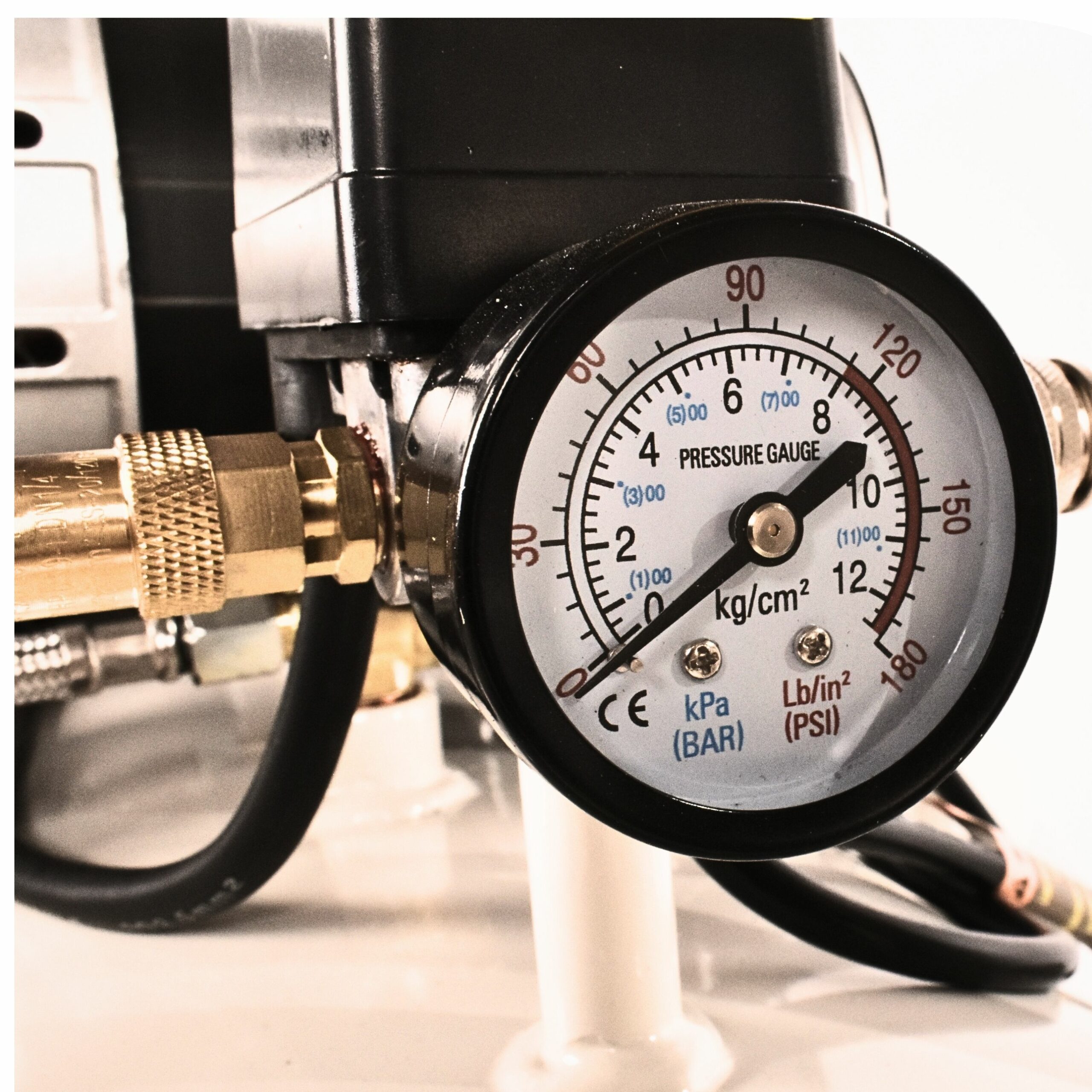 KOMPRESOR BEZOLEJOWY HUZARK 100L GDG100 2,25KW 8bar - obrazek 6